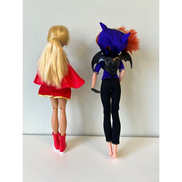 DC Super Hero Girls 12-inch action doll Set; Supergirl and Batgirl - Picture 2 of 7